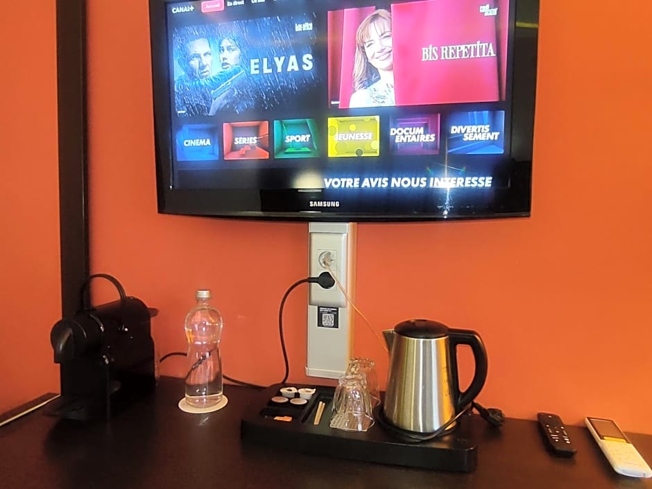 Hotel Be Guest Limoges Sud ex Black & Green