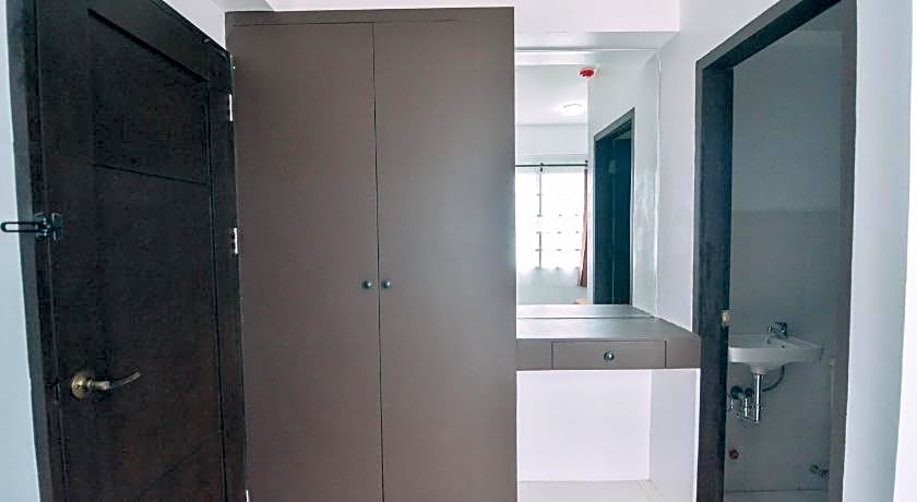 The Strand Suites and Dormitel