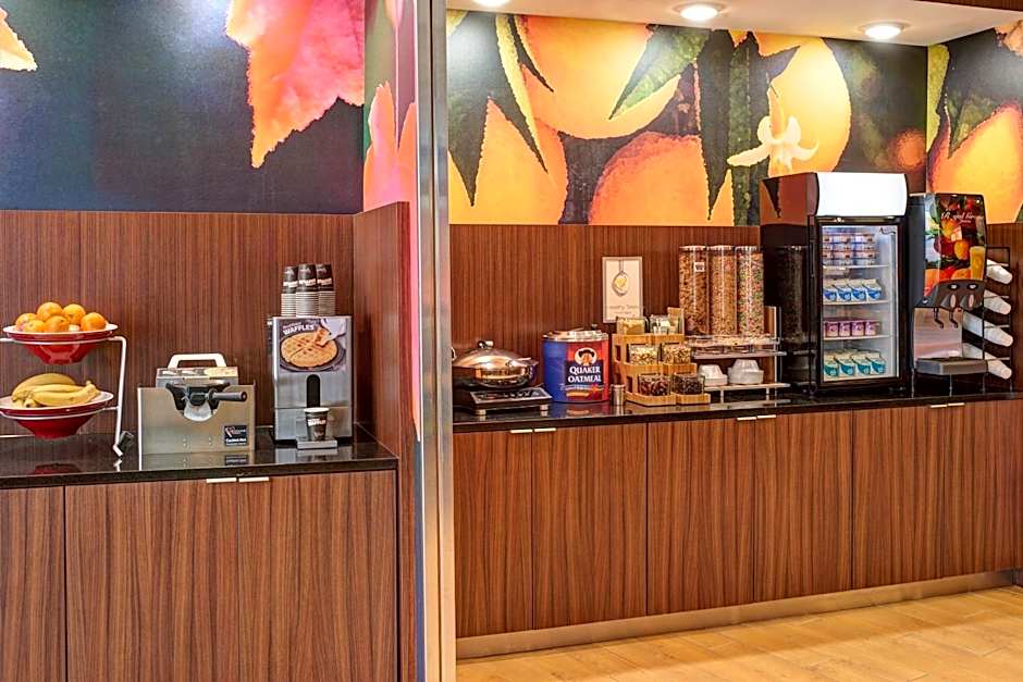 Fairfield Inn & Suites by Marriott Detroit Troy