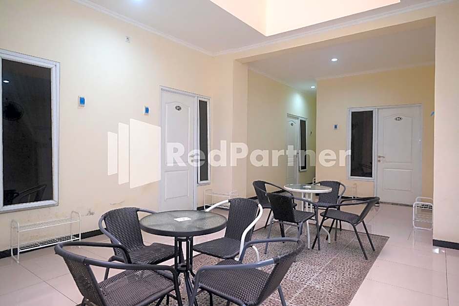 Griya Loka 2 Syariah Near Simpang Lima Mitra RedDoorz