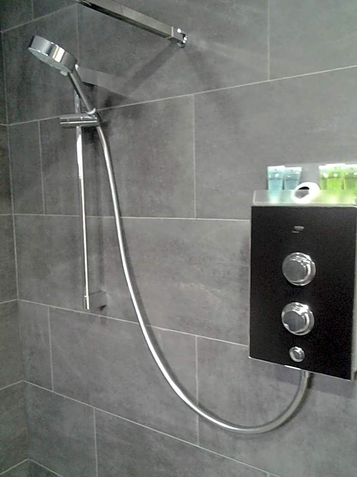 Lady Charlotte Guest rooms triple rooms