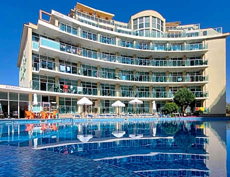 Julia Family Apartments