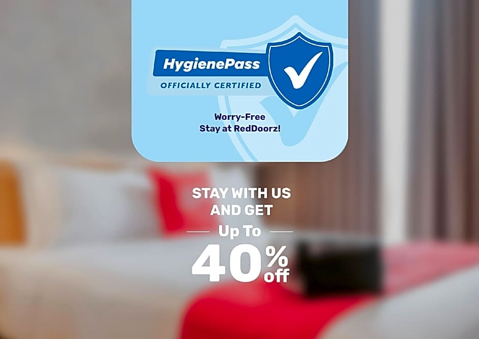 RedDoorz Syariah Plus near Trans Studio Cibubur