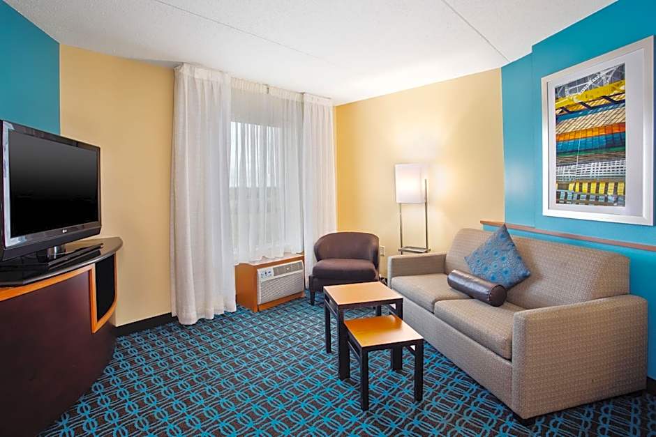 Fairfield Inn & Suites by Marriott Lexington North