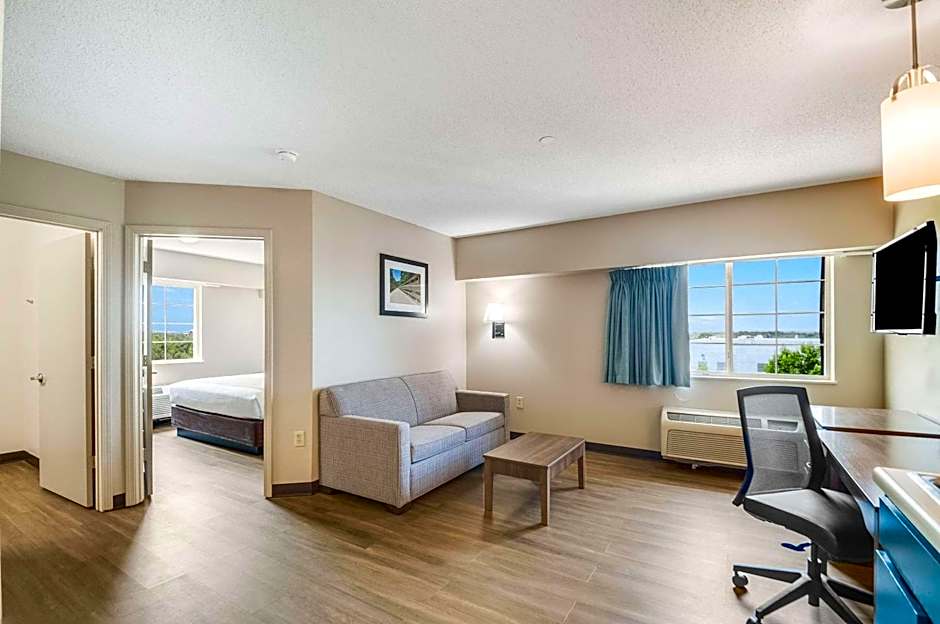 Suburban Studios Sterling - Washington Dulles