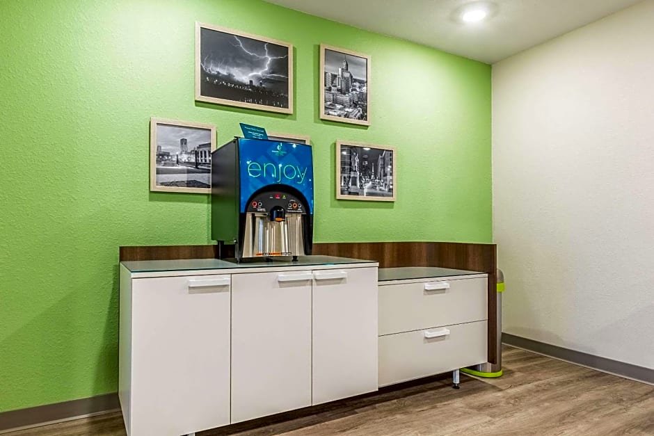 WoodSpring Suites Indianapolis Castleton