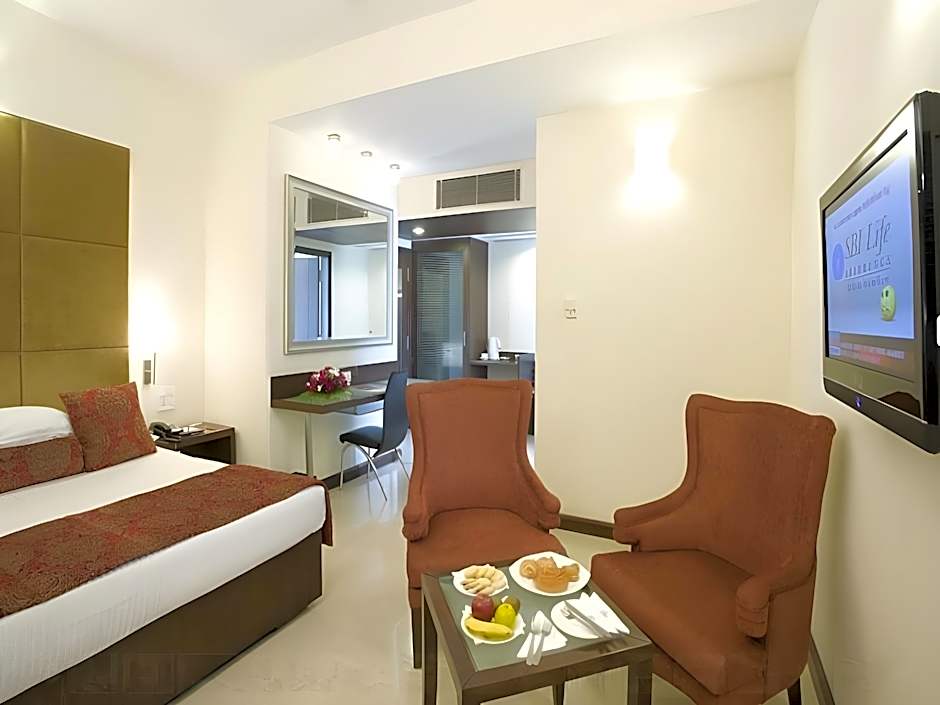 Express Towers Hotel