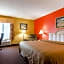 Quality Inn & Suites Manhattan