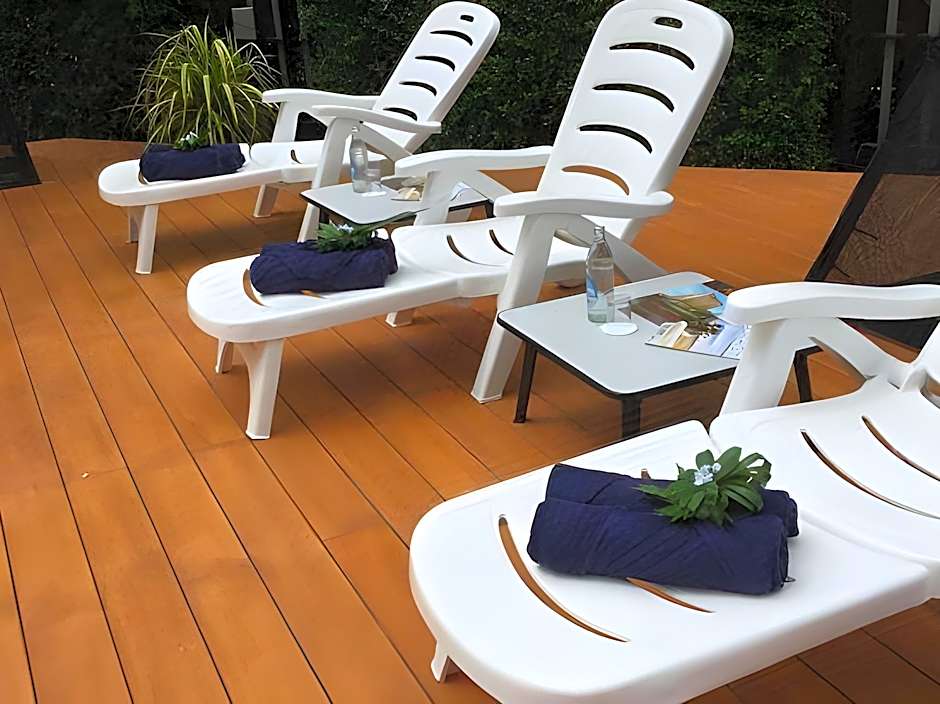 Asana Hotel & Residence