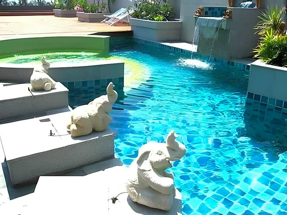The Sez Hotel Bangsaen