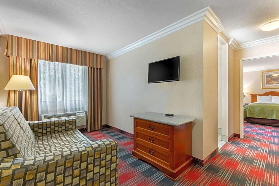 Quality Inn & Suites Oceanside