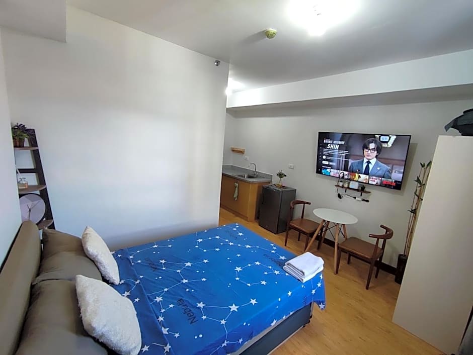 Casa Ison at MesaVerte Residences - Condo at CDO city center with free use of swimming pool
