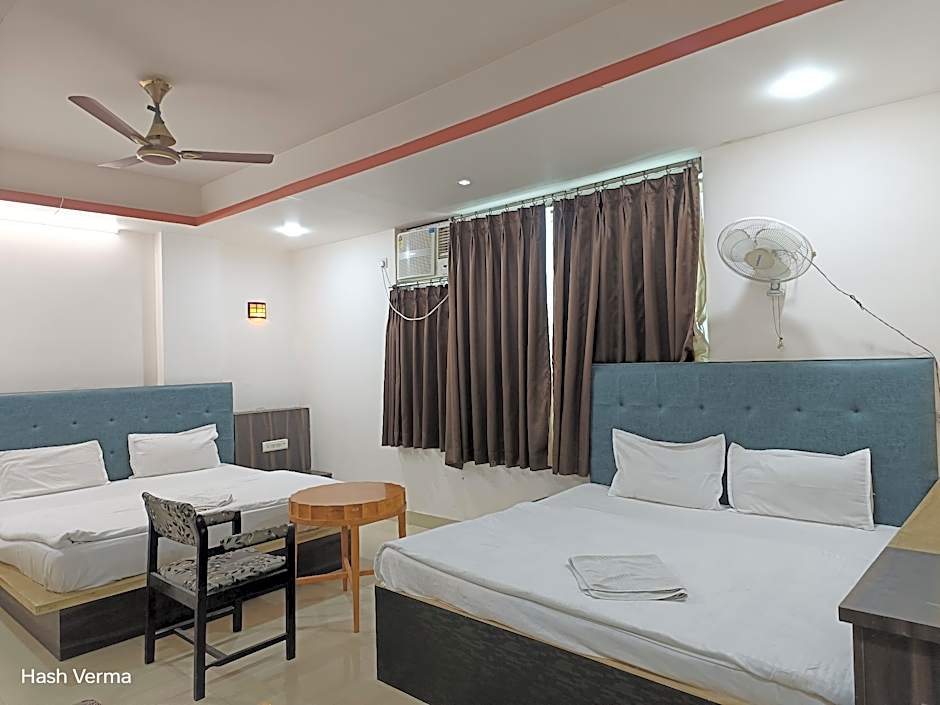 Hotel New Holiday Inn
