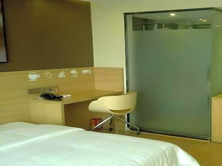 7 Days Inn Chenzhou Zixing Dongjiang Lake Branch