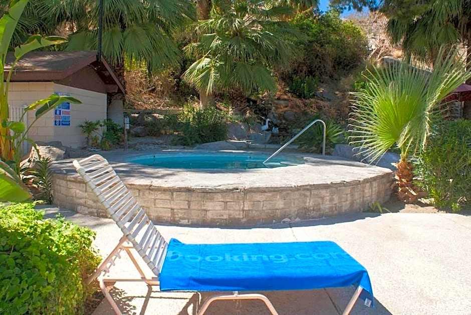 Sol Springs Inn