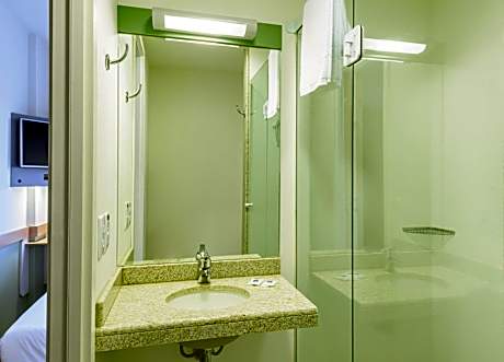 Ibis Budget Blumenau
