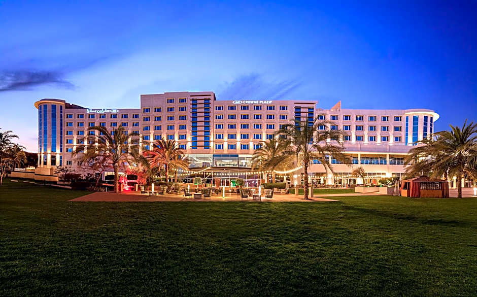 Crowne Plaza Muscat OCEC By IHG