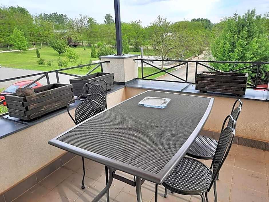 Caballus Lovasmajor Panzió