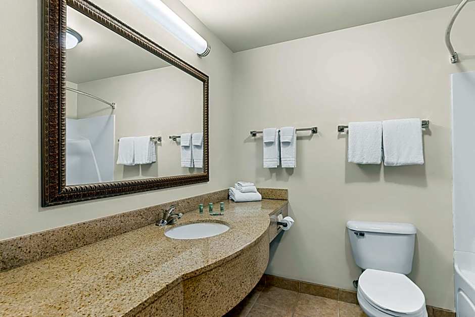 Best Western Legacy Inn & Suites Beloit/South Beloit