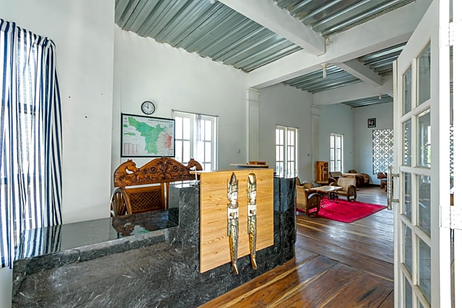 RedDoorz near Grojogan Sewu Tawangmangu