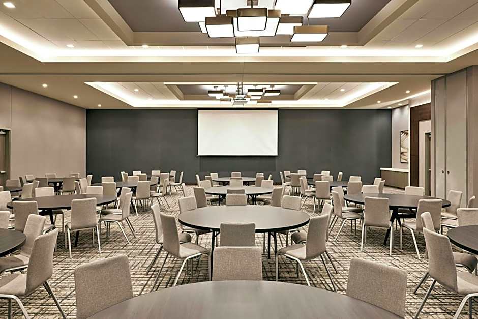 AC Hotel by Marriott St. Louis Chesterfield