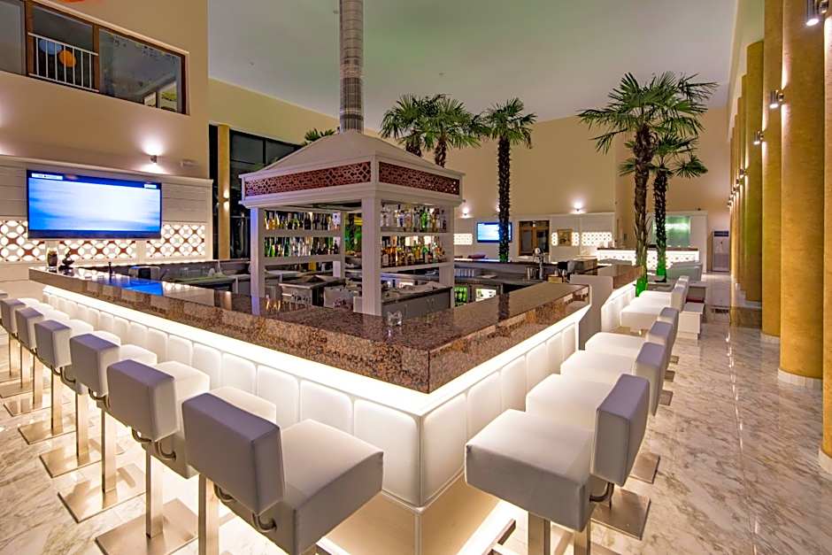 Hotel Perla Beach Luxury - All Inclusive &amp; Free Beach Access