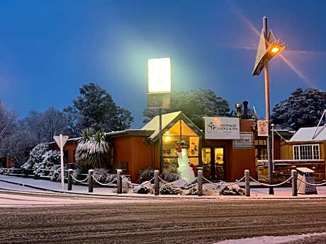 Snowman Lodge and Spa