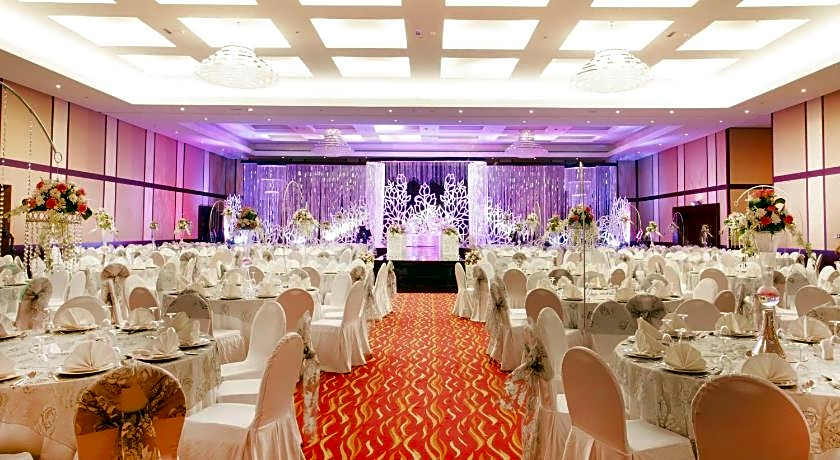 Ramada Hotel And Suites Ajman