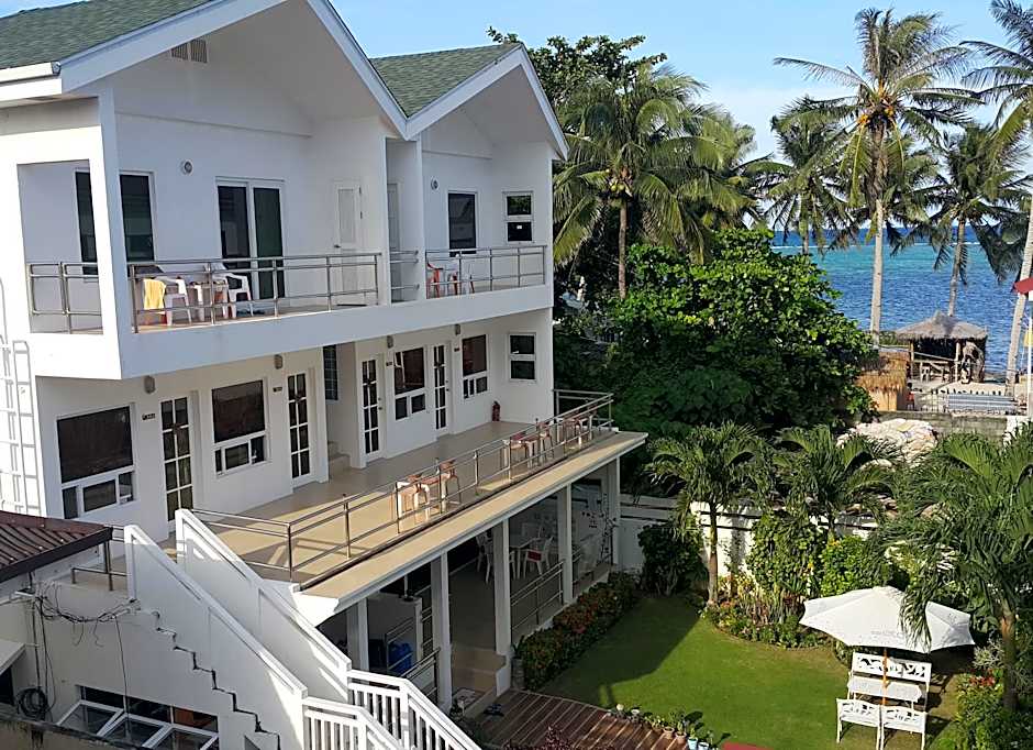 Clubboracay Apartelle