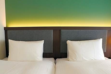 Hollywood Twin Room - Non-Smoking