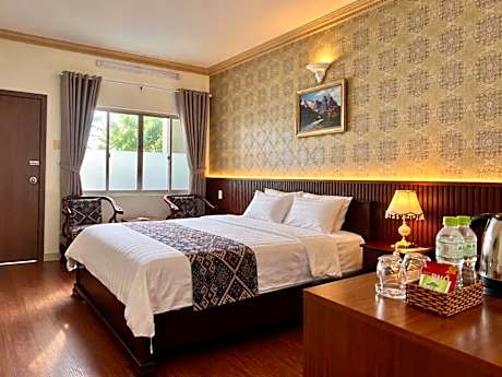 Lam Son Hotel