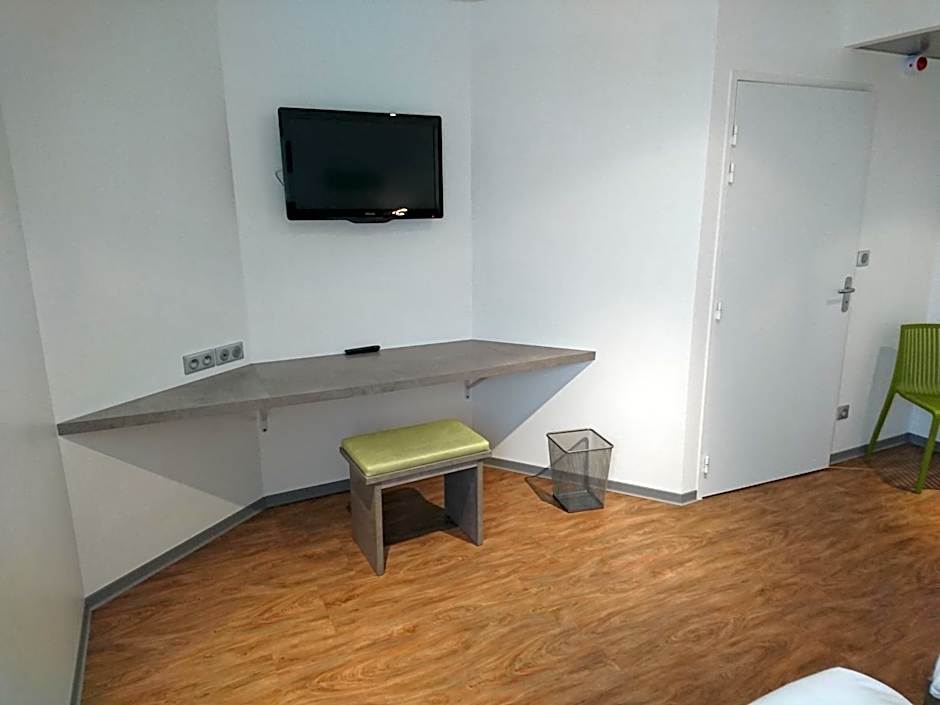 H24 HOTEL