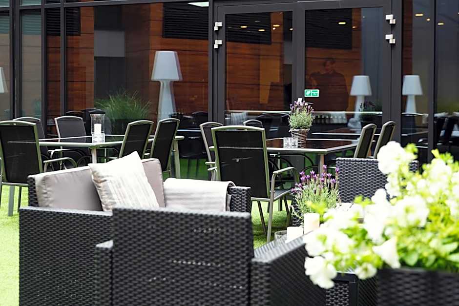 Warsaw Plaza Hotel