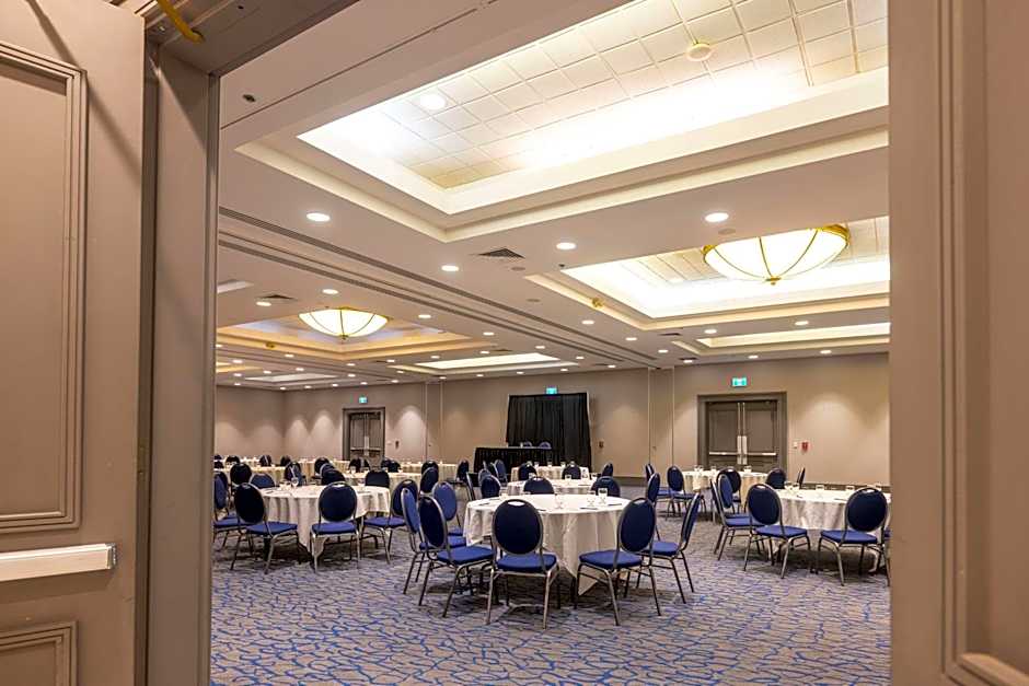 DoubleTree by Hilton Calgary North