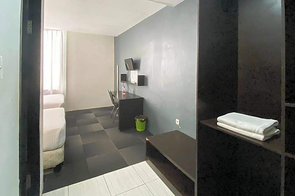 Urbanview Hotel Asyra Makassar