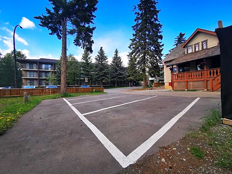 Riverfront Estate Bed&Breakfast Banff