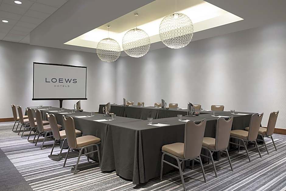 Loews Chicago O'Hare Hotel