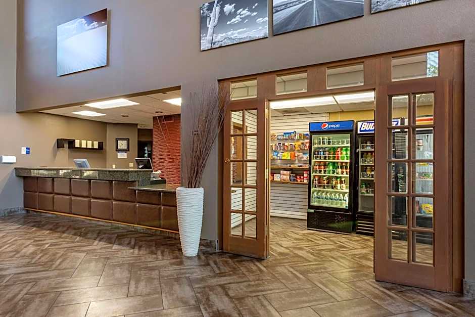 Best Western Plus Scottsdale Thunderbird Suites