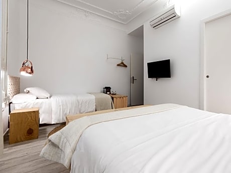 Triple Room with Private Bathroom