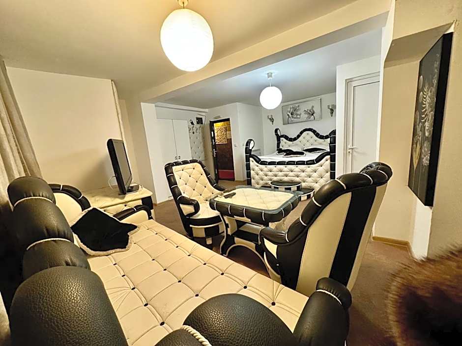 Bali Colosseum Hotel