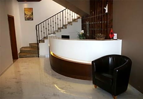 Kristal Hotel