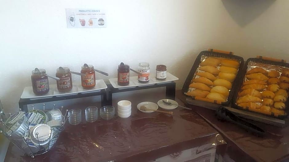 Adonis Saint Florent