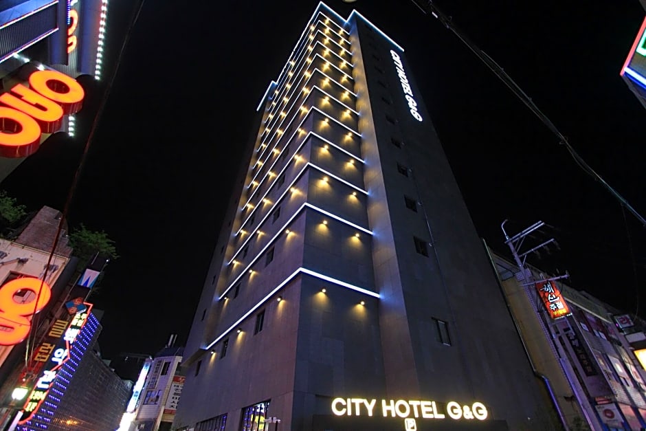 City Hotel G G