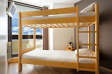 One-Bedroom Apartment (6 Adults)
