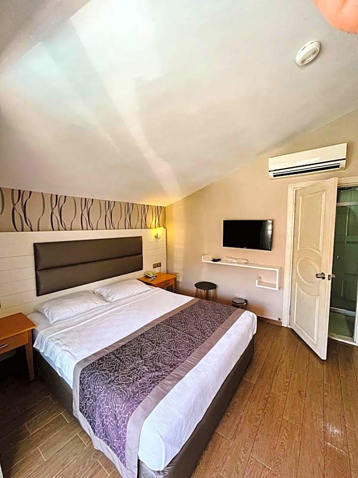 Ida Hotel