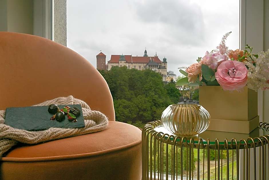 Queen Boutique Hotel