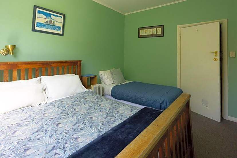 Brunnerton Lodge and Backpackers