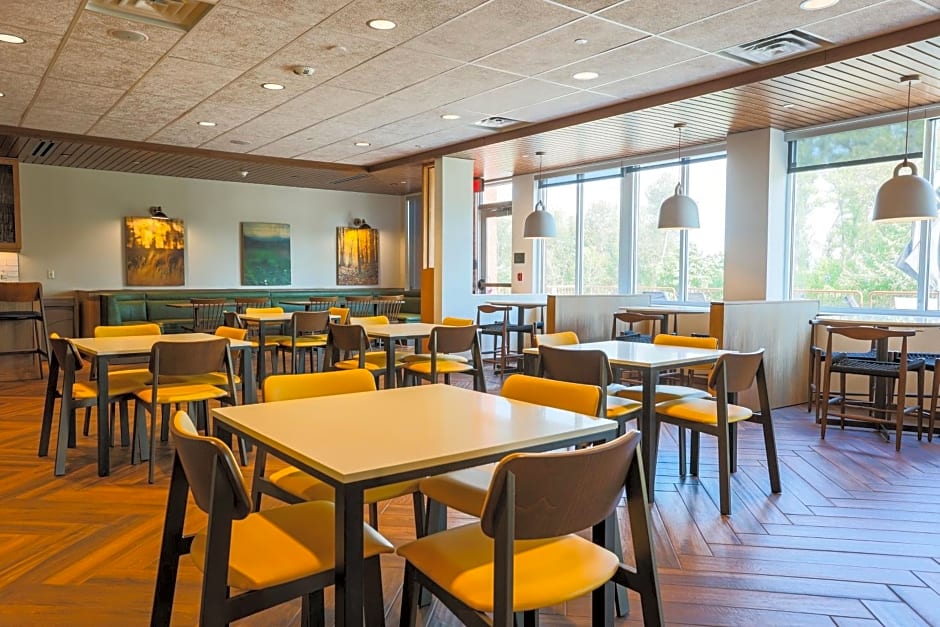 Fairfield Inn & Suites by Marriott Marquette