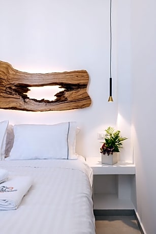 Sunset Paraportiani Rooms