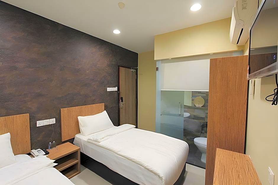 Era Plus Hotel